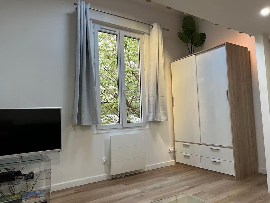 Апартаменты Paris : Charmant 2 Pieces Au Calme Экстерьер фото